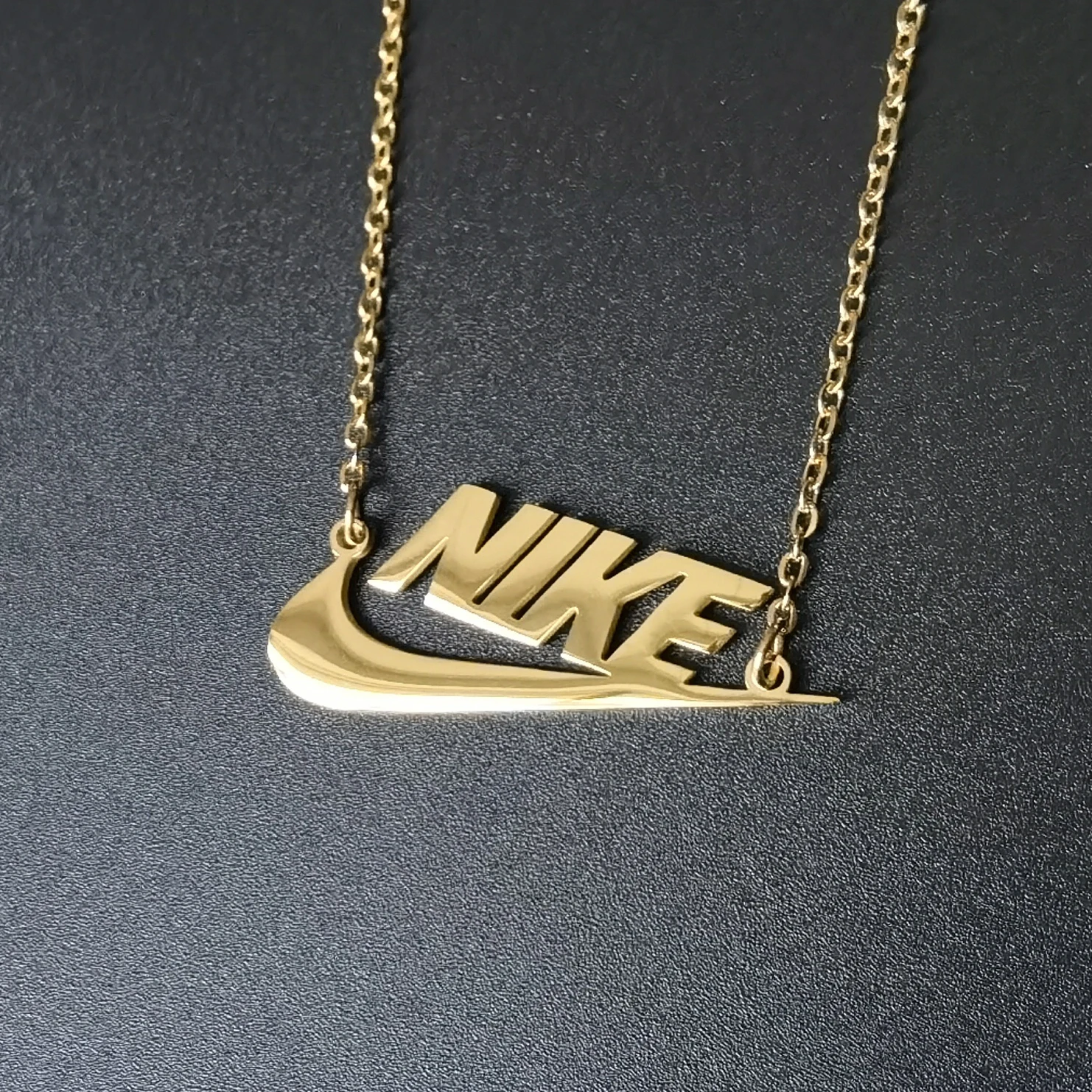 In stocks- stainless steel swoosh pendant necklace tick necklaces Gold plated Street Style
In stocks- stainless steel swoosh pendant necklace tick necklaces Gold plated Street Style