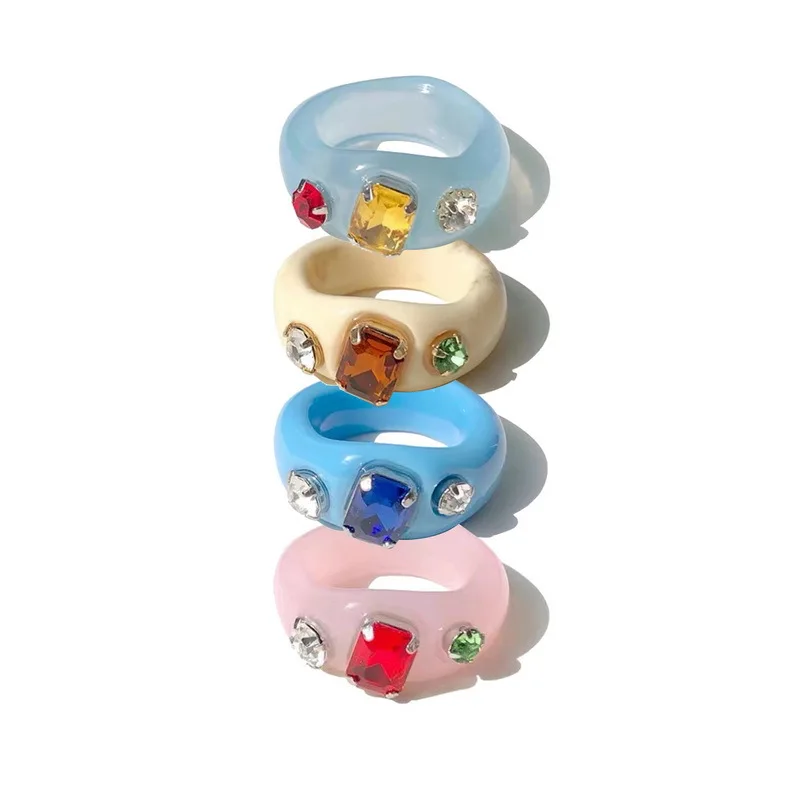 R-317Resin Retro Acrylic Colorful Diamond Index Finger Rings Set Cute Transparent Plastic Rings Girls Jewelry for Women
R-317Resin Retro Acrylic Colorful Diamond Index Finger Rings Set Cute Transparent Plastic Rings Girls Jewelry for Women
