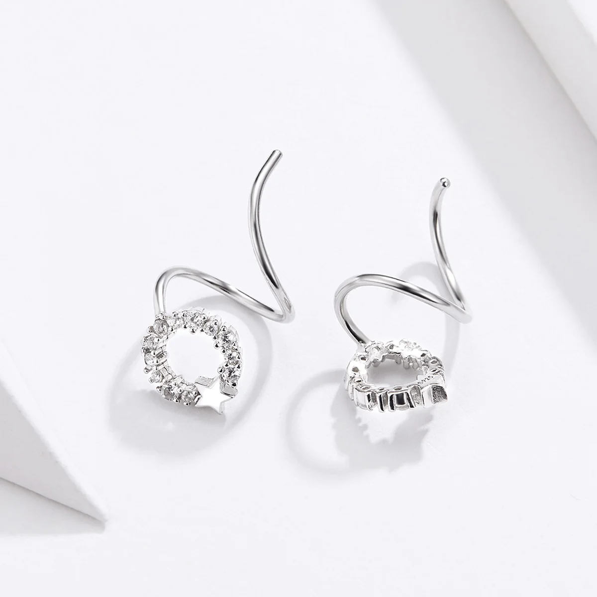 Factory Sale Jewelry Round Circle Cz Stone Starfish Hoop 925 Silver Earrings Women Design 
Factory Sale Jewelry Round Circle Cz Stone Starfish Hoop 925 Silver Earrings Women Design