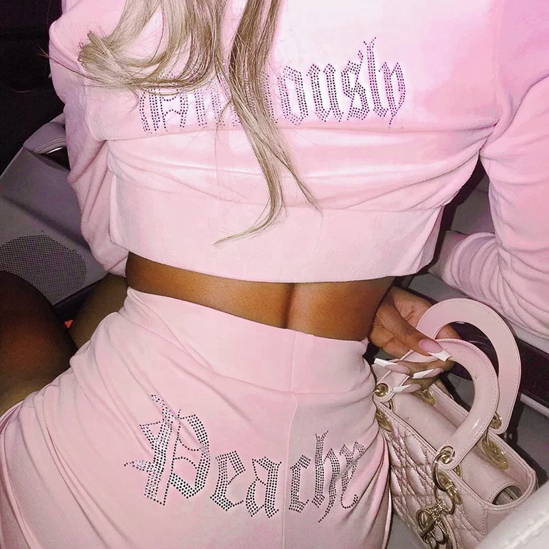 2020 Wholesale 2 Piece Tracksuit Custom Velour Women Velvet Sweatsuit Women Full Zip Set Fashion Rhinestone Tracksuit, As pictures or customized colors
2020 Wholesale 2 Piece Tracksuit Custom Velour Women Velvet Sweatsuit Women Full Zip Set Fashion Rhinestone Tracksuit, As pictures or customized colors