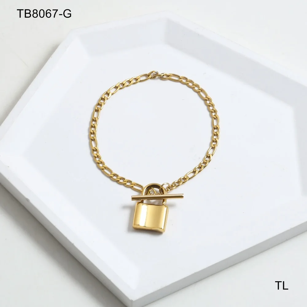 18k bracelet Thick Chain Stainless Steel Personalized Lock Bracelet, Gold color
18k bracelet Thick Chain Stainless Steel Personalized Lock Bracelet, Gold color