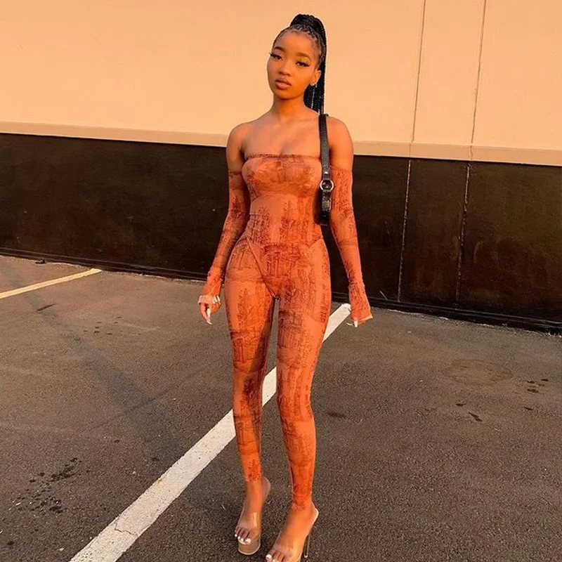 Sexy Hollow Hole Mesh Sling Playsuits For Women Club Party Wear 2021 Graphic Printing See Through Low Cut Jumpsuit Female
Sexy Hollow Hole Mesh Sling Playsuits For Women Club Party Wear 2021 Graphic Printing See Through Low Cut Jumpsuit Female