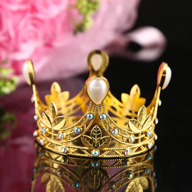 Bride crown cake Crown wedding bride birthday retro flower decorations Crown headwear manufacturers wholesale
Bride crown cake Crown wedding bride birthday retro flower decorations Crown headwear manufacturers wholesale