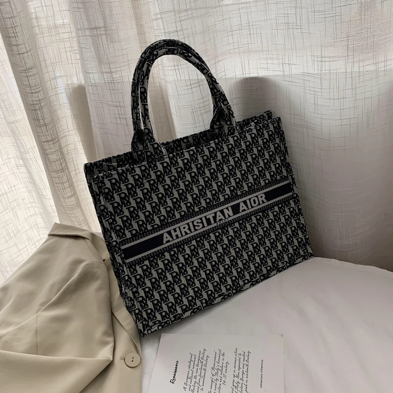 Wholesale Overnight Crossbody Bag Women Custom 2021 Letter Print Canvas Designer Handbag Famous Brand
Wholesale Overnight Crossbody Bag Women Custom 2021 Letter Print Canvas Designer Handbag Famous Brand