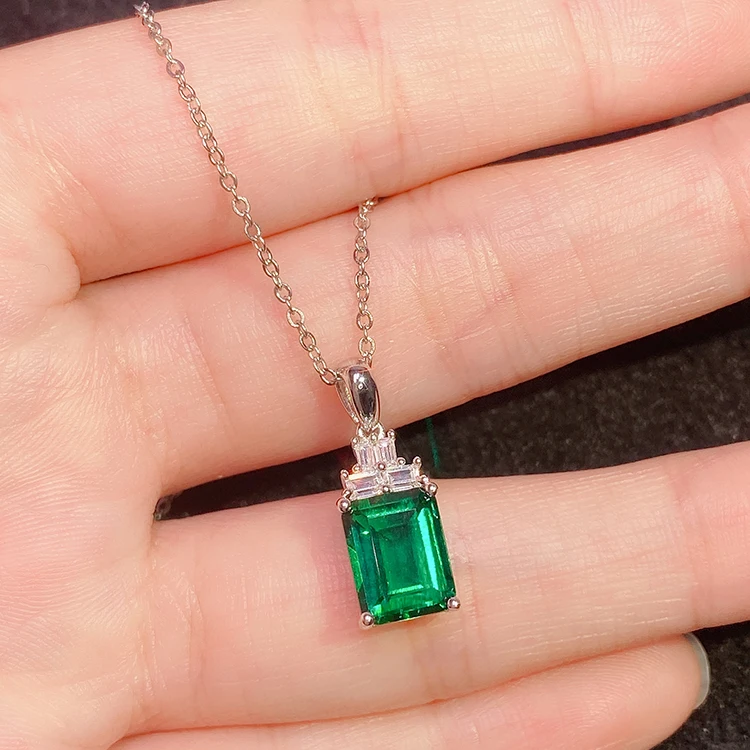 Hot Selling Korean Style Jewellery Female Necklace 2.0ct 9*7mm Emerald Necklace In Silver
Hot Selling Korean Style Jewellery Female Necklace 2.0ct 9*7mm Emerald Necklace In Silver