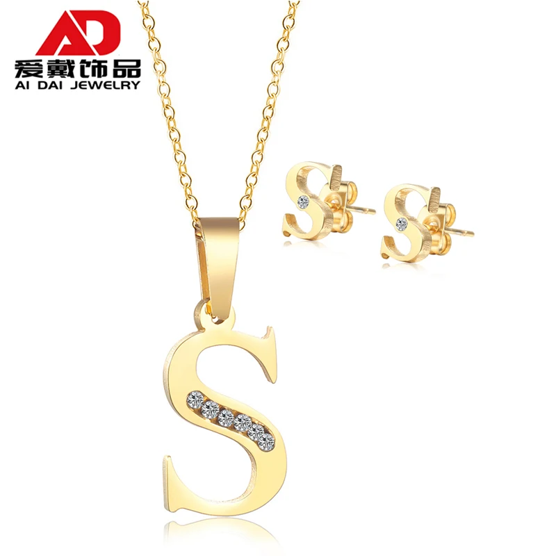 Stainless steel capital letter S with zircon simple and elegant gold necklace earring set 
Stainless steel capital letter S with zircon simple and elegant gold necklace earring set