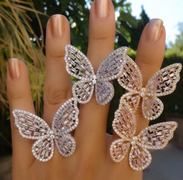Latest Fashionable Charm Luxury Butterfly Shaped with Micro Diamond Copper Ring Jewelry Accessories For Women, Silver color
Latest Fashionable Charm Luxury Butterfly Shaped with Micro Diamond Copper Ring Jewelry Accessories For Women, Silver color
