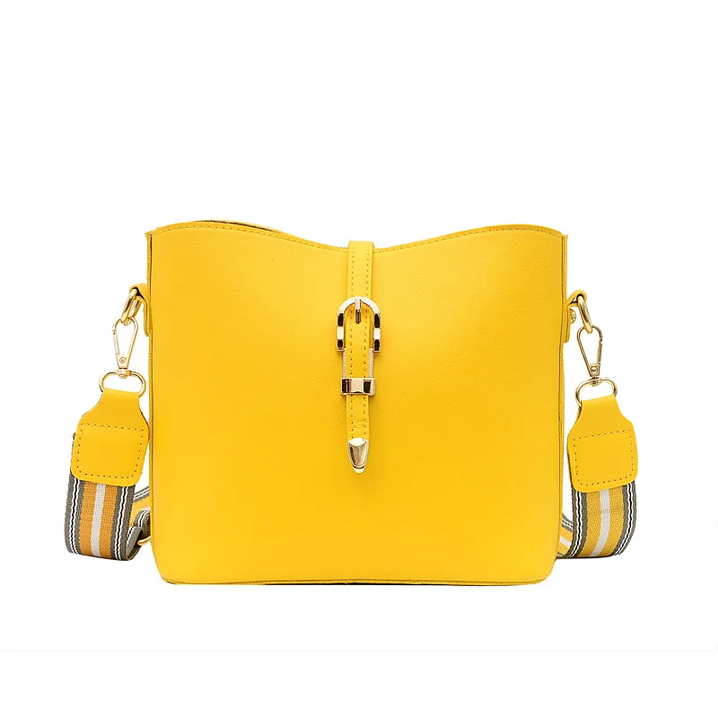 Brand Design Luxury Ladies PU Bucket Shoulder Bag Single Broad Shoulder Strap Messenger Crossbody Bag Solid Color Shopping Bag
Brand Design Luxury Ladies PU Bucket Shoulder Bag Single Broad Shoulder Strap Messenger Crossbody Bag Solid Color Shopping Bag