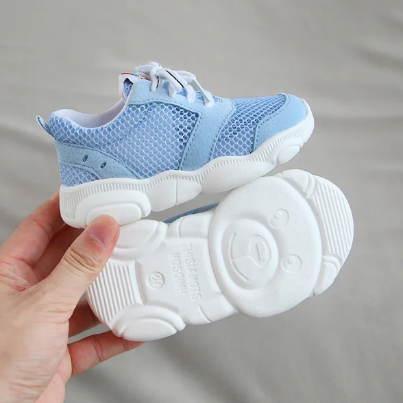 2021 autumn new arrival mesh upper bear print TPR sole first walk toddler prewalk baby boys and girls baby casual shoes 
2021 autumn new arrival mesh upper bear print TPR sole first walk toddler prewalk baby boys and girls baby casual shoes