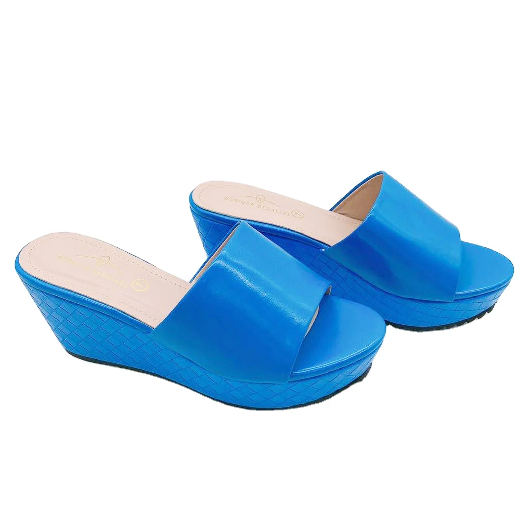 Thick High Heeled Slippers Women Pumps Fashion Summer Beach Shoes for Ladies Girls Braided Print Bottom Casual High Heeled Shoe
Thick High Heeled Slippers Women Pumps Fashion Summer Beach Shoes for Ladies Girls Braided Print Bottom Casual High Heeled Shoe