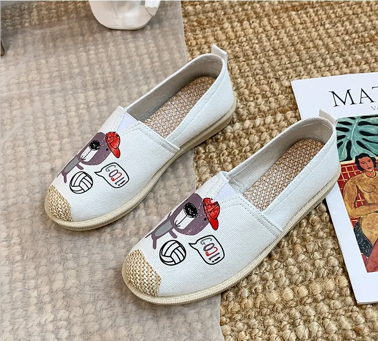 Autumn Lightweight comfort Graffiti pattern foldable flats slip on house shoes women casual
Autumn Lightweight comfort Graffiti pattern foldable flats slip on house shoes women casual