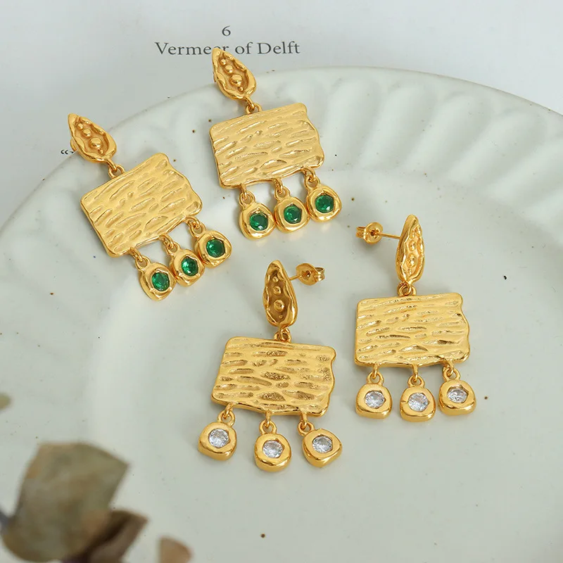 Geometric Square Zircon Stud Earrings Zircon Glass Stone Tassel Pendant Gold Plated Square Drop Earring
Geometric Square Zircon Stud Earrings Zircon Glass Stone Tassel Pendant Gold Plated Square Drop Earring