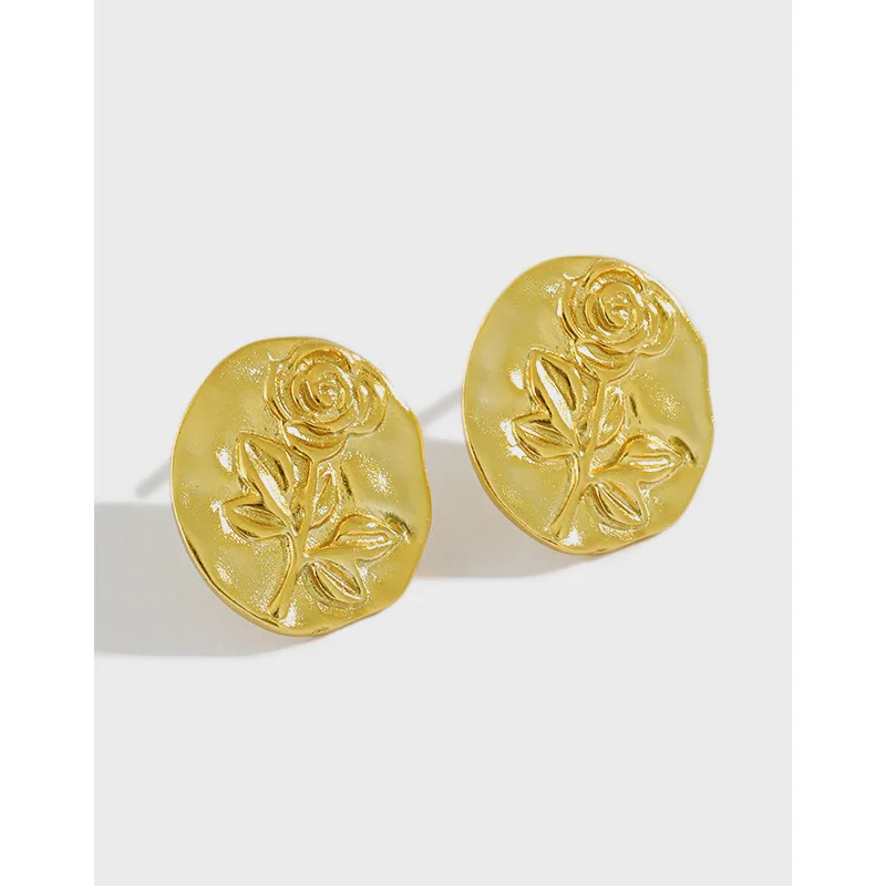 Vintage Design 18K Gold Plated Round Coin Stud Earrings 925 Sterling Silver Rose Pattern Disc Stud Earring
Vintage Design 18K Gold Plated Round Coin Stud Earrings 925 Sterling Silver Rose Pattern Disc Stud Earring