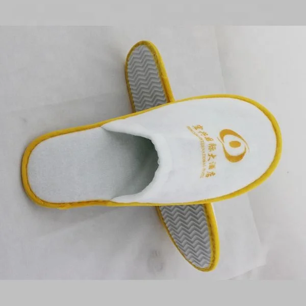 White Velvet Personalized Logo Guest Room Washable Slippers for Hotel Amenities