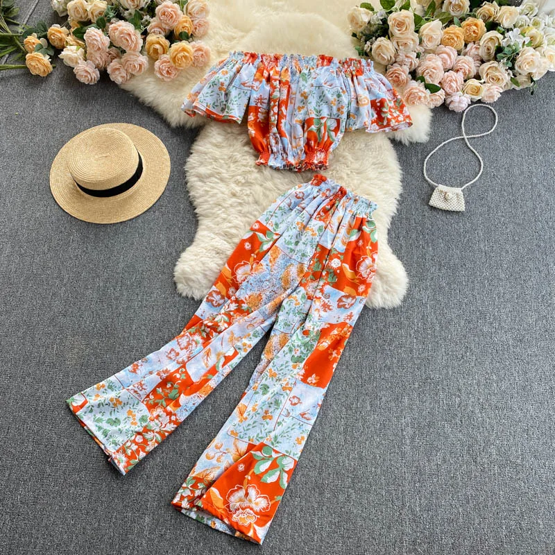 2021 new suit women's short top, women's design sense printed high-waist wide-leg pants two-piece suit
2021 new suit women's short top, women's design sense printed high-waist wide-leg pants two-piece suit