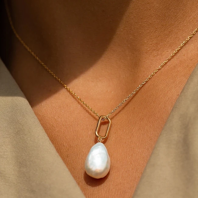 French elegant jewelry 14k gold stainless steel link chain freshwater baroque big pearl set samoan jewelry pendent necklace
French elegant jewelry 14k gold stainless steel link chain freshwater baroque big pearl set samoan jewelry pendent necklace