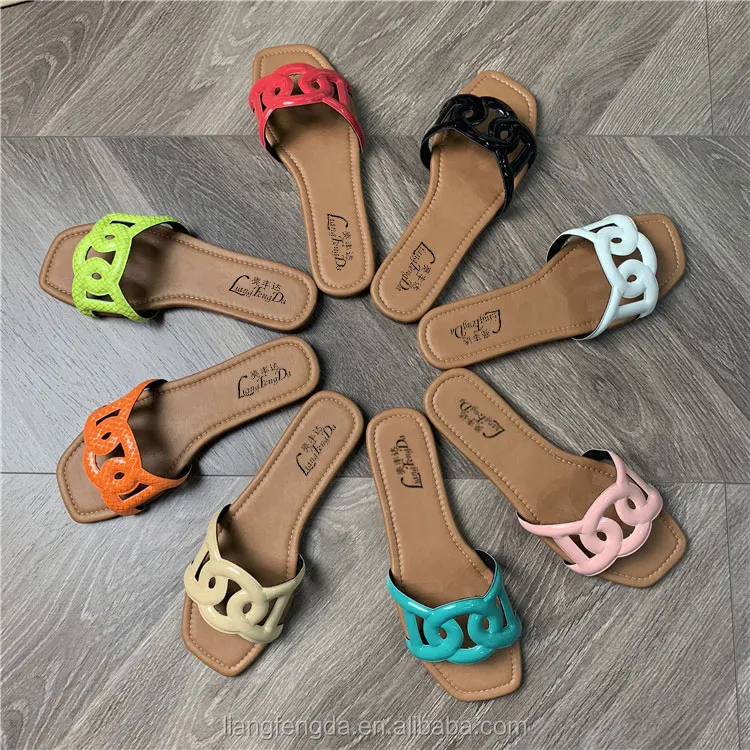 2021 New Arrival Ladies Flat slippers soft Slides for Women Fashion Sandals Casual outdoor house shoes, Customized color
2021 New Arrival Ladies Flat slippers soft Slides for Women Fashion Sandals Casual outdoor house shoes, Customized color