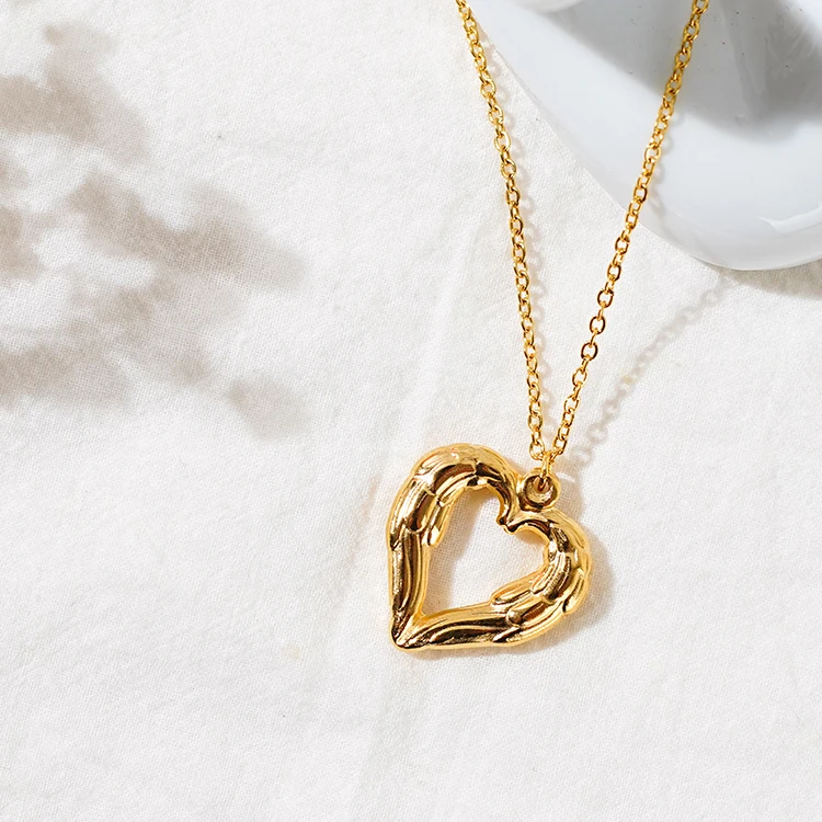 Dainty Heart Necklace Celtic Jewelry Feather Heart Pendant Bead Chain Stainless Steel 18k Gold Angel Wings Heart Choker Necklace
Dainty Heart Necklace Celtic Jewelry Feather Heart Pendant Bead Chain Stainless Steel 18k Gold Angel Wings Heart Choker Necklace