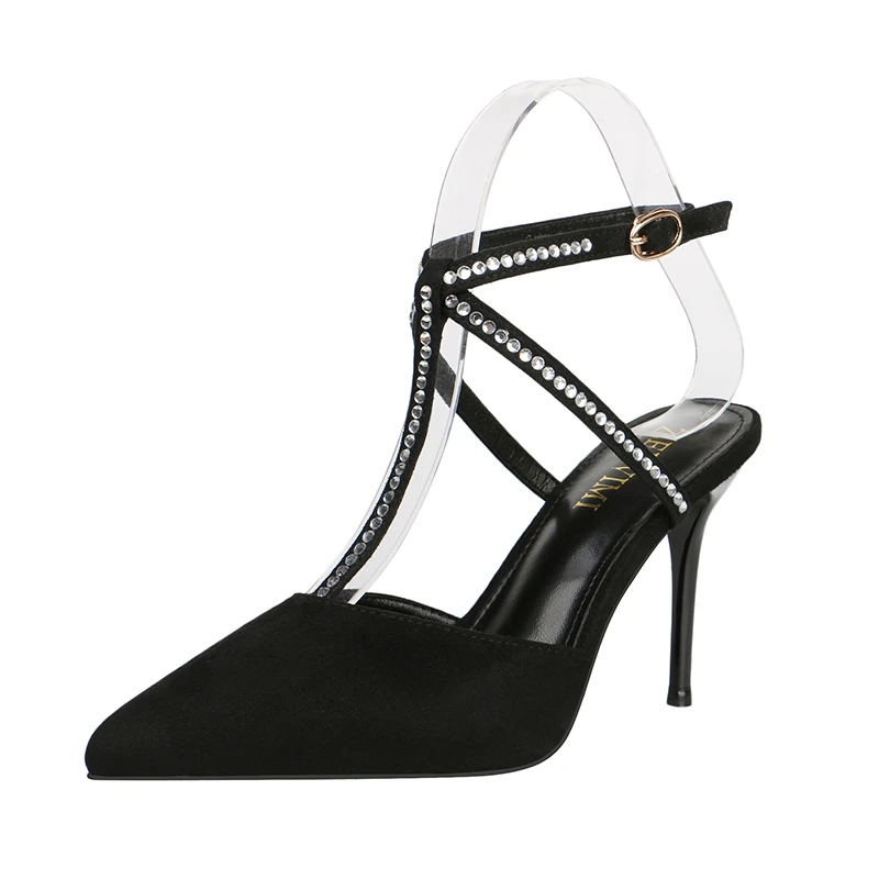 Full Rhinestone Fashion High Heels Ladies Sexy Sandals European Hot Selling Party Office Women Pumps Rivet High Heeled Shoes
Full Rhinestone Fashion High Heels Ladies Sexy Sandals European Hot Selling Party Office Women Pumps Rivet High Heeled Shoes