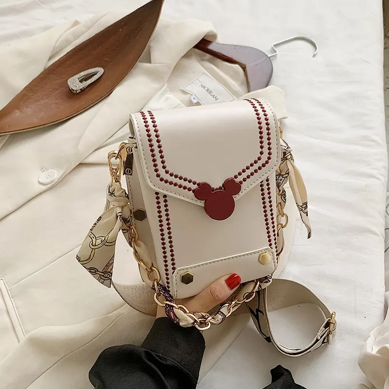 Mini PU Leather Crossbody Bags Small Square acrylic chain messenger leather single shoulder bag, Blue, black,white or custom made
Mini PU Leather Crossbody Bags Small Square acrylic chain messenger leather single shoulder bag, Blue, black,white or custom made