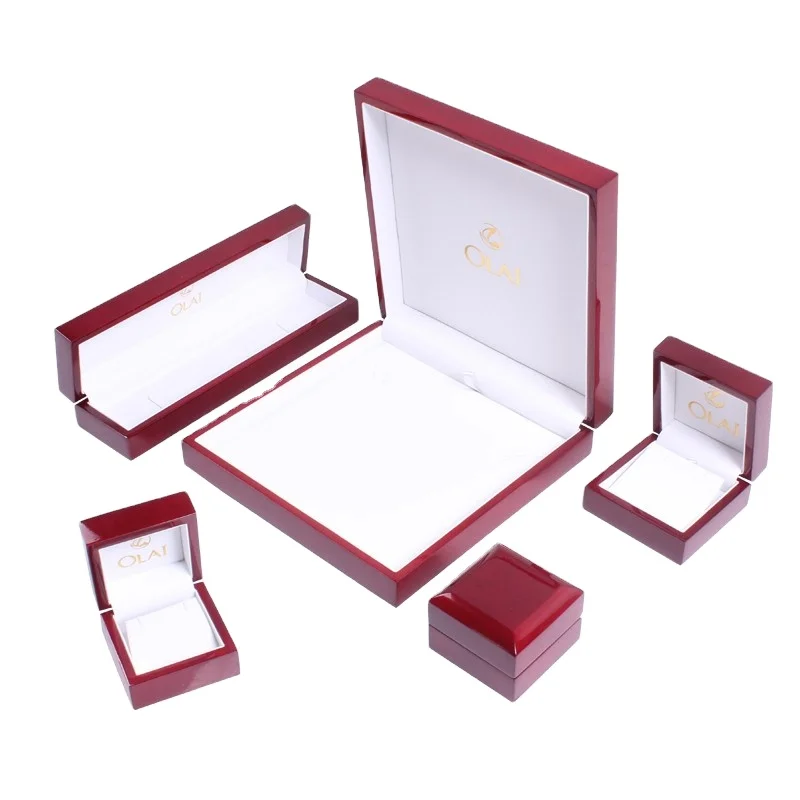 Custom Logo Wholesale High Quality Red Wooden Necklace Box Luxury Jewelry Storage Gift Packaging Box with logo
Custom Logo Wholesale High Quality Red Wooden Necklace Box Luxury Jewelry Storage Gift Packaging Box with logo