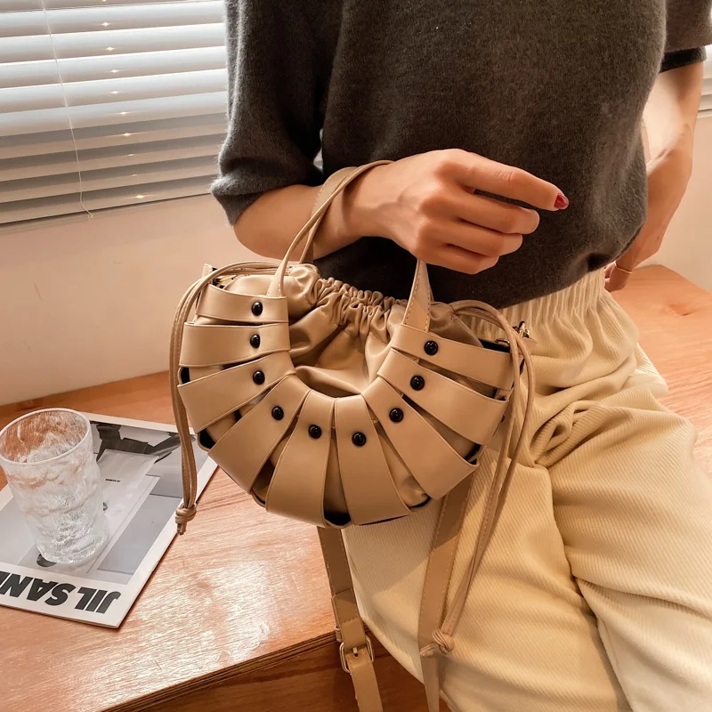 2021 wholesale factory price purses and handbags for women suka high quality hobos crossbody bag for ladies, Customized
2021 wholesale factory price purses and handbags for women suka high quality hobos crossbody bag for ladies, Customized
