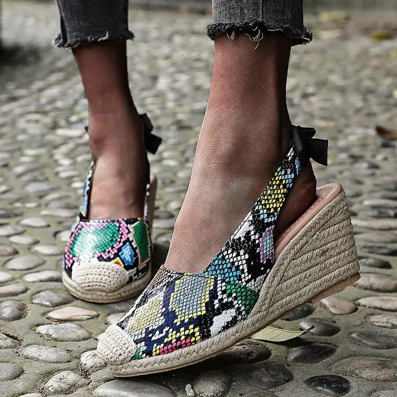 2021 European&American summer new arrival women's shoes plus size slope with bow color matching outdoor casual sandals, Two colors or customized
2021 European&American summer new arrival women's shoes plus size slope with bow color matching outdoor casual sandals, Two colors or customized