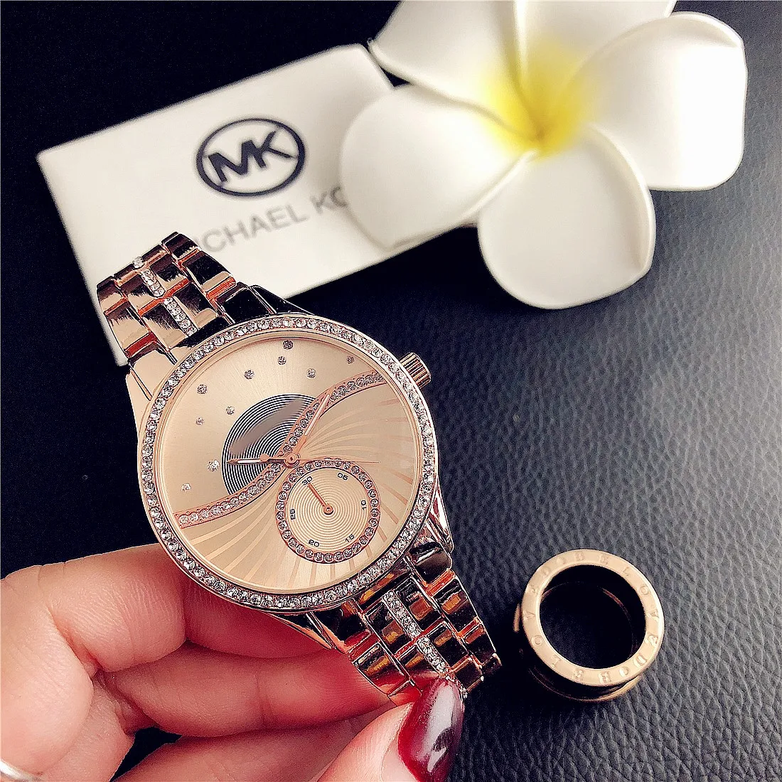 New model crystal diamond watches for teenagers luxury stainless watch goldlis quartz wristwatch price Oem factory price
New model crystal diamond watches for teenagers luxury stainless watch goldlis quartz wristwatch price Oem factory price