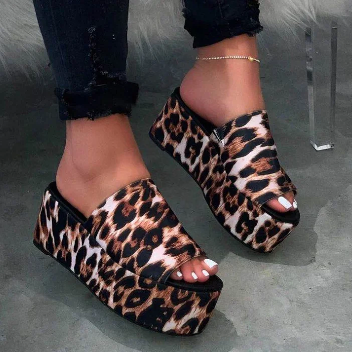 Platform wish eBay custom logo fashion wholesale high heel slippers in summer, White/black
Platform wish eBay custom logo fashion wholesale high heel slippers in summer, White/black