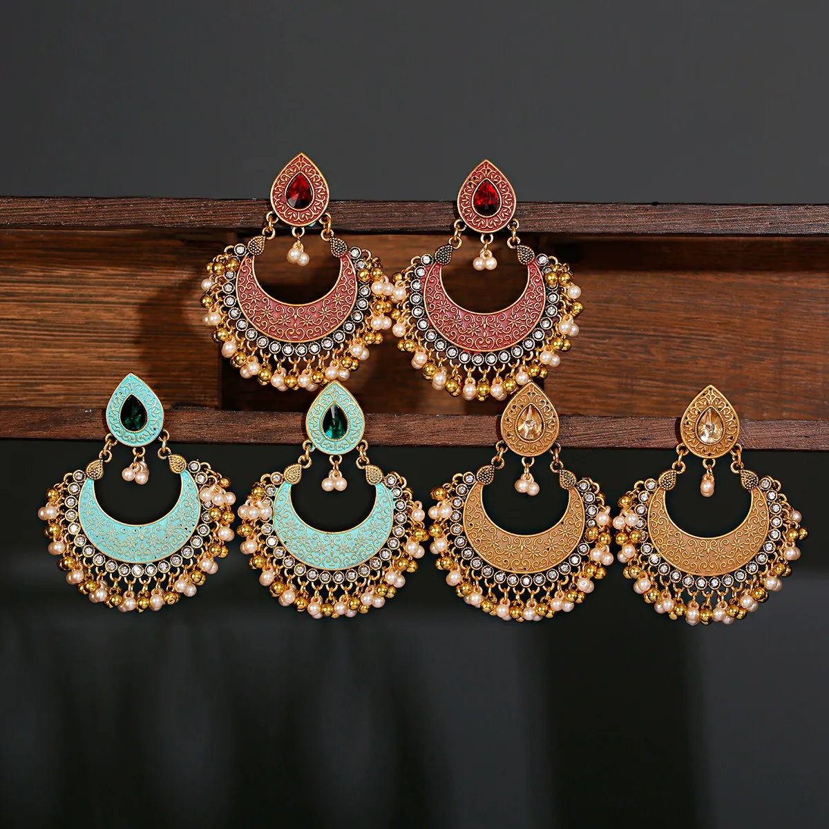 3 Color Vintage Water Drop Alloy Bollywood Oxidized Earrings For Women Ethnic Pearl Tassel Jhumka Dangle Earrings, Multi-color
3 Color Vintage Water Drop Alloy Bollywood Oxidized Earrings For Women Ethnic Pearl Tassel Jhumka Dangle Earrings, Multi-color