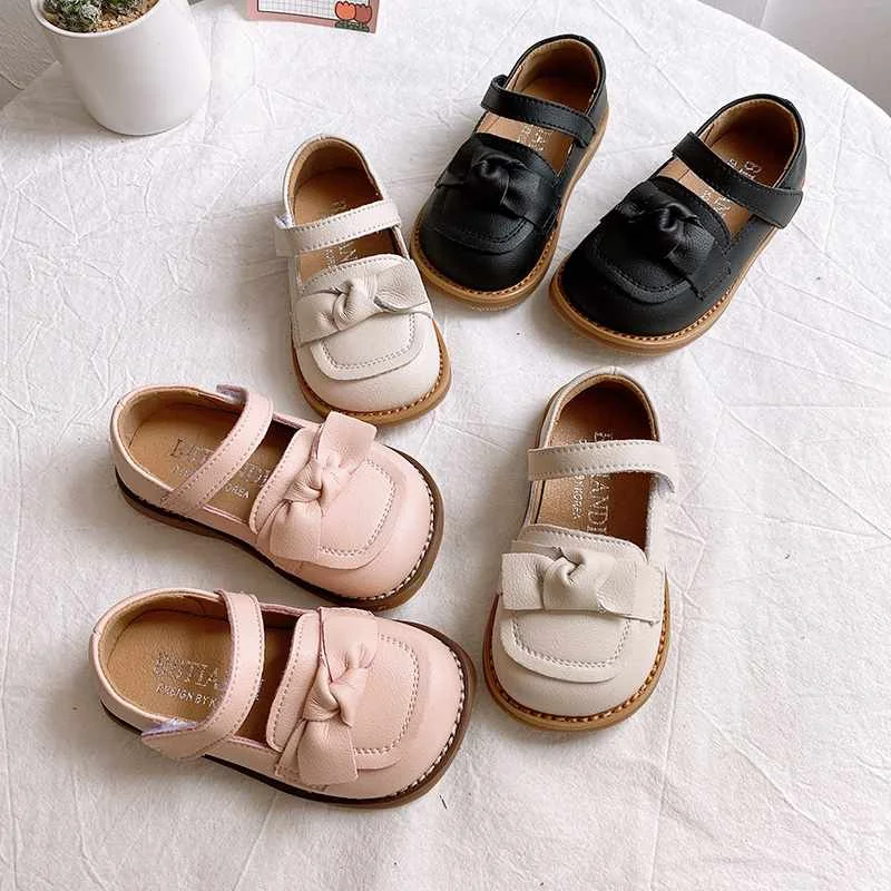 Little girl casual shoes for kids 2021Spring and Autumn New girls' flat children's Princess leather student light shoes
Little girl casual shoes for kids 2021Spring and Autumn New girls' flat children's Princess leather student light shoes