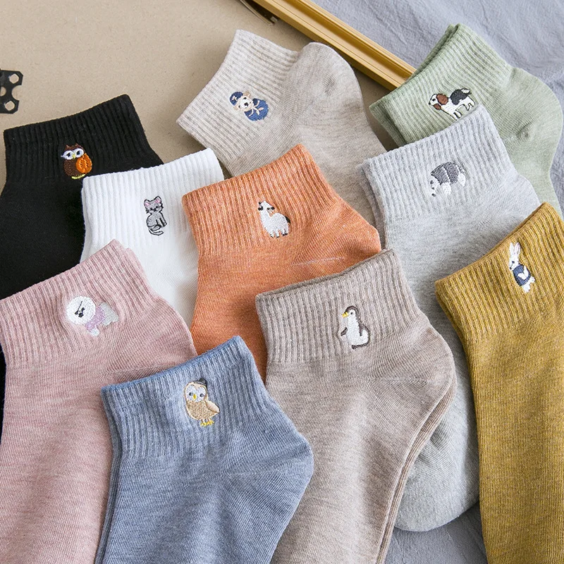 Youki Cute Cartoon Embroidered Cotton Ankle Sock for Ladies 100% Cotton Casual Winter Knitted Standard Regular
Youki Cute Cartoon Embroidered Cotton Ankle Sock for Ladies 100% Cotton Casual Winter Knitted Standard Regular