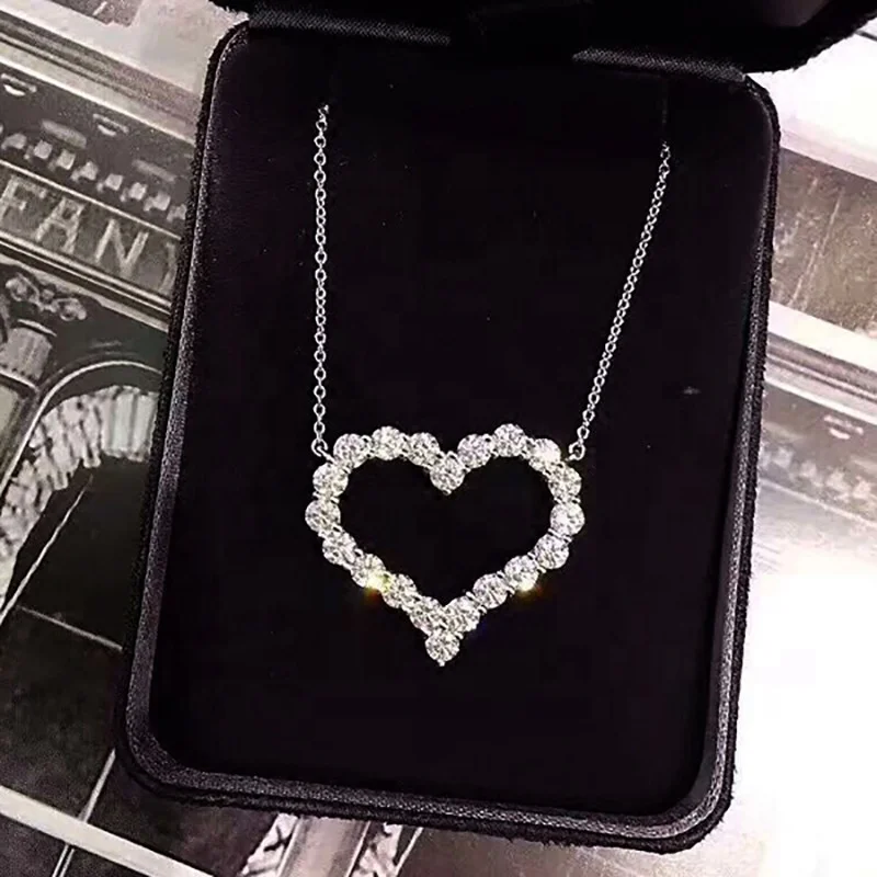 Lovers Heart Pendant Choker Party Wedding Pendants necklace for women Bridal Jewelry
Lovers Heart Pendant Choker Party Wedding Pendants necklace for women Bridal Jewelry