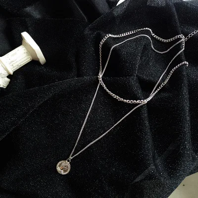 Metallic hip-hop head pendant necklace Double Gothic hipster choker clavicular chain
Metallic hip-hop head pendant necklace Double Gothic hipster choker clavicular chain