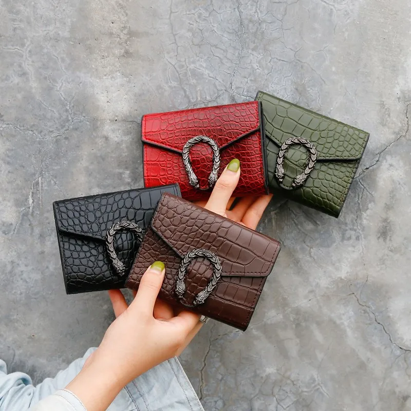 crocodile pattern simple ladies short wallet women's clutch bag wallet coin card purse, Many colors
crocodile pattern simple ladies short wallet women's clutch bag wallet coin card purse, Many colors