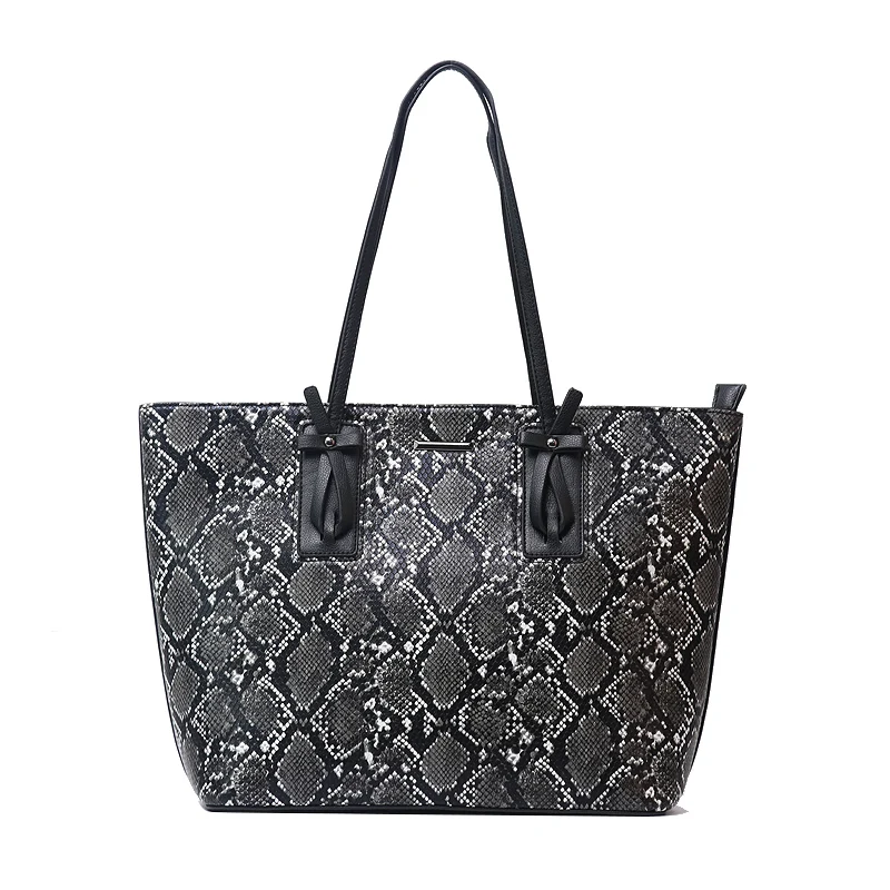 2019 Fashion Brand Designer Bag Women Big Capacity Shoulder Bag Black Snake Pattern Tote Bag
2019 Fashion Brand Designer Bag Women Big Capacity Shoulder Bag Black Snake Pattern Tote Bag