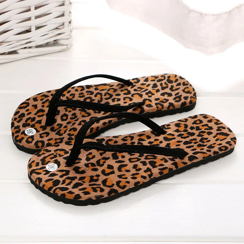 Leopard Print Flip Flops Summer New High-quality Beach Female Sandals Non-slip Casual Flat Slippers Polka-dot Slides Women
Leopard Print Flip Flops Summer New High-quality Beach Female Sandals Non-slip Casual Flat Slippers Polka-dot Slides Women