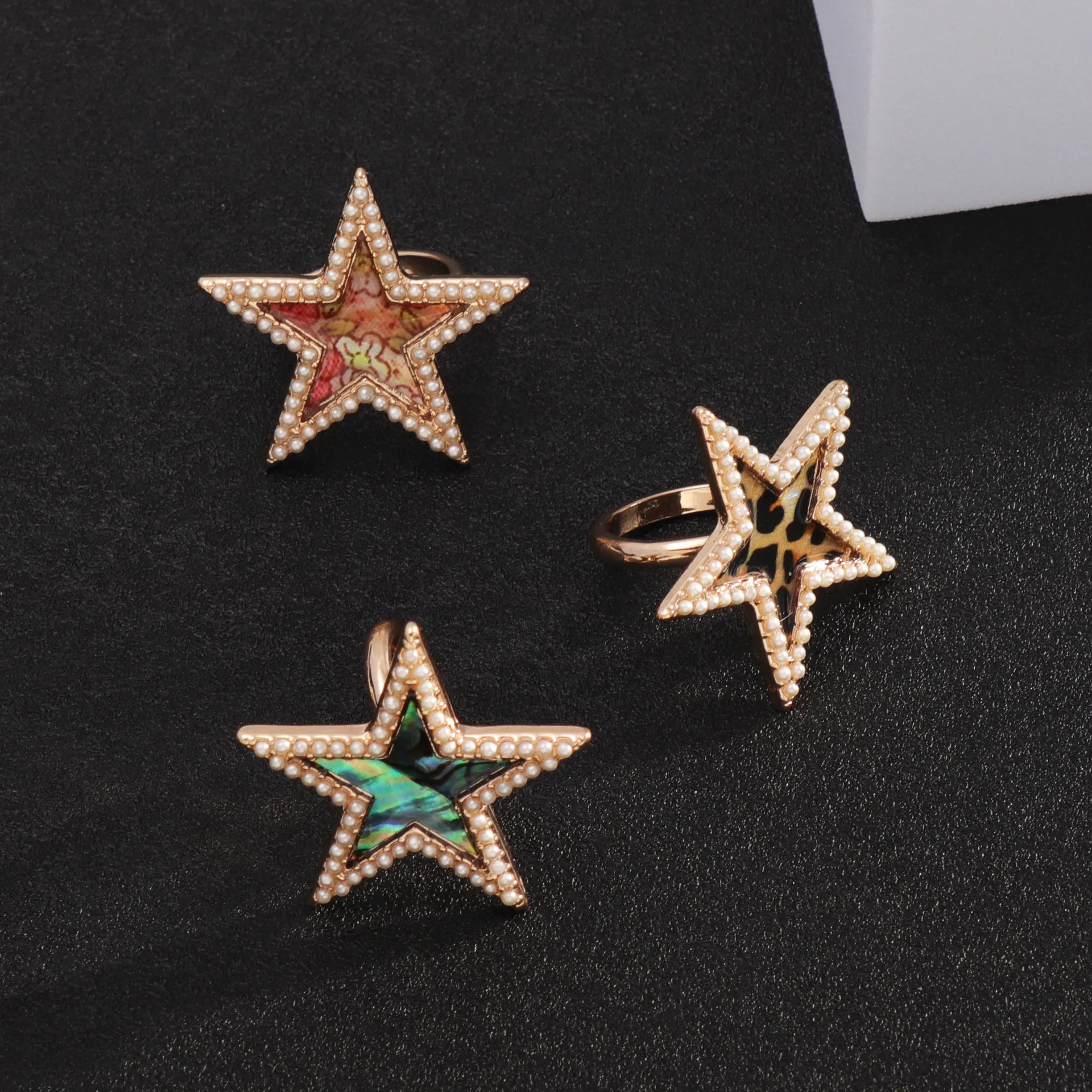 Personalized Alloy Star Shape Ring Simple Temperament Abalone Shell Pearl Particle Ring Jewelry Wholesale
Personalized Alloy Star Shape Ring Simple Temperament Abalone Shell Pearl Particle Ring Jewelry Wholesale