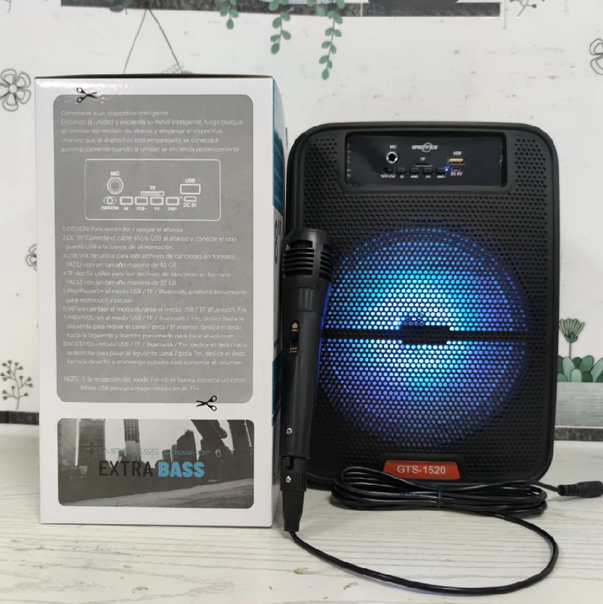 GTS-1520 8inch Custom Logo stereo party wireless speaker with led screen with dazzling lights
GTS-1520 8inch Custom Logo stereo party wireless speaker with led screen with dazzling lights