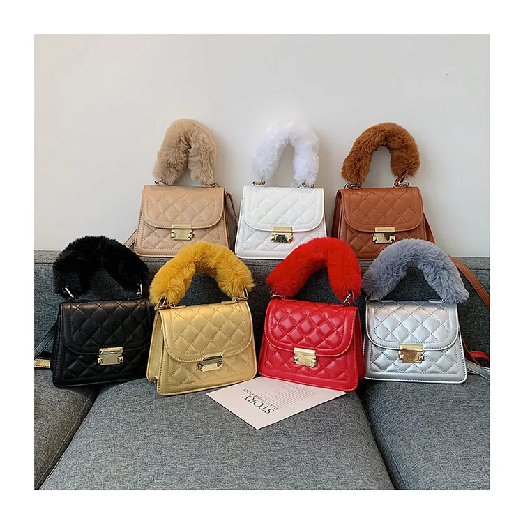 Small Diamond Lattice Bags Thick Plush Handle Women Winter Handbags and Purses Ladies Luxury Shoulder Crossbody Bags Bolsas
Small Diamond Lattice Bags Thick Plush Handle Women Winter Handbags and Purses Ladies Luxury Shoulder Crossbody Bags Bolsas