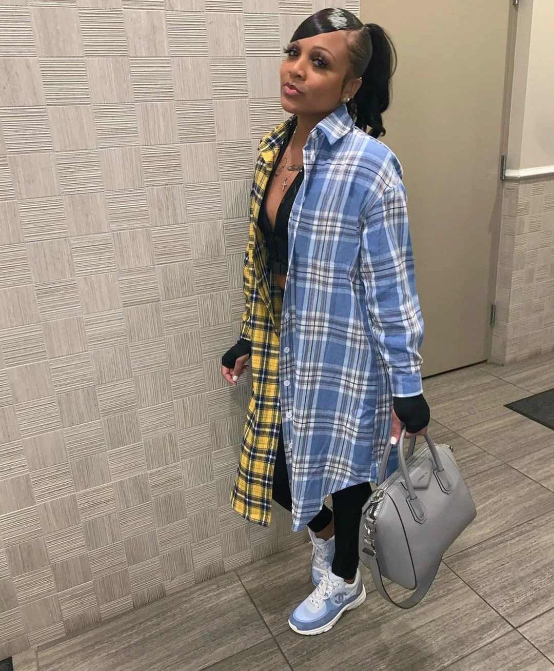 Drop Shipping 1pcs Women Long Plaid Shirt Wholesale Fall 2021 Casual Patchwork Women Plus Size Long Sleeve Button Plaid Shirt
Drop Shipping 1pcs Women Long Plaid Shirt Wholesale Fall 2021 Casual Patchwork Women Plus Size Long Sleeve Button Plaid Shirt