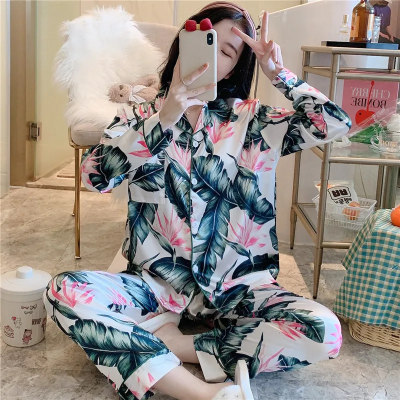 Cardigan Long Sleeve Lapel Casual Floral New Girl's Set Large Size Printed Silk Pajamas
Cardigan Long Sleeve Lapel Casual Floral New Girl's Set Large Size Printed Silk Pajamas
