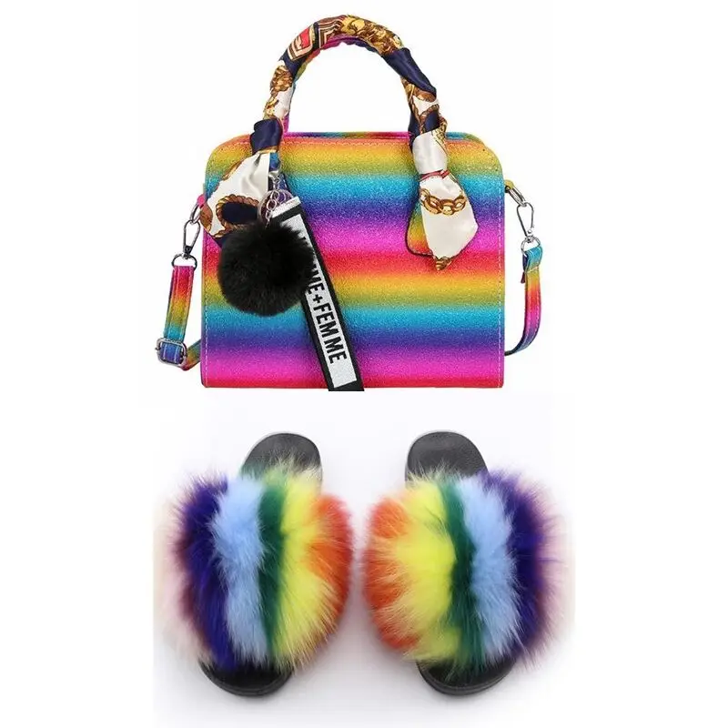 2021 new design fluffy fox fur slides handbag sets slippers fur sandals purses and fur slides women
2021 new design fluffy fox fur slides handbag sets slippers fur sandals purses and fur slides women