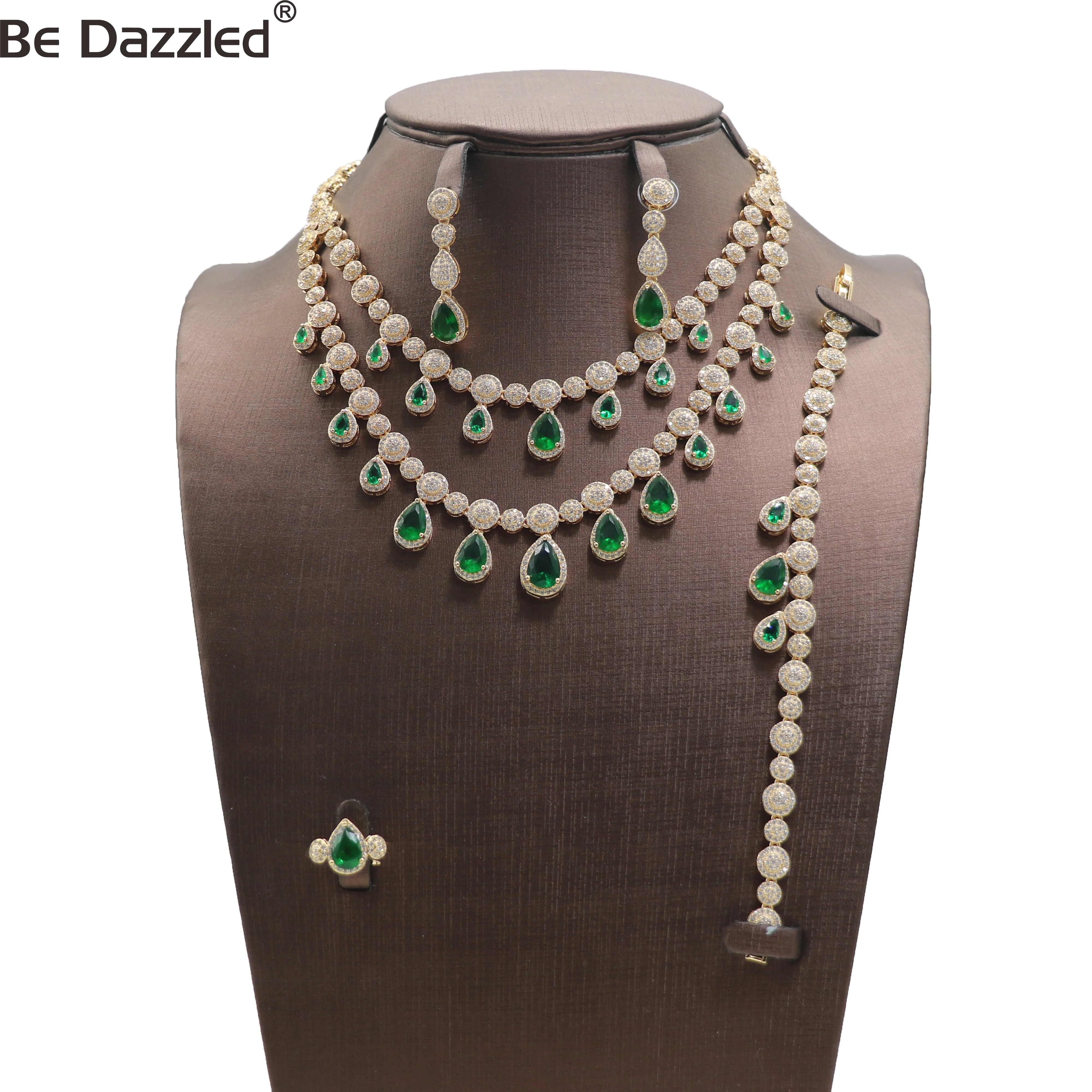 Luxury Water Drop Green Stones Jewelry Set For Women Dubai 24K Gold Plated Long Earrings Ring Bracelet With Double Necklace
Luxury Water Drop Green Stones Jewelry Set For Women Dubai 24K Gold Plated Long Earrings Ring Bracelet With Double Necklace