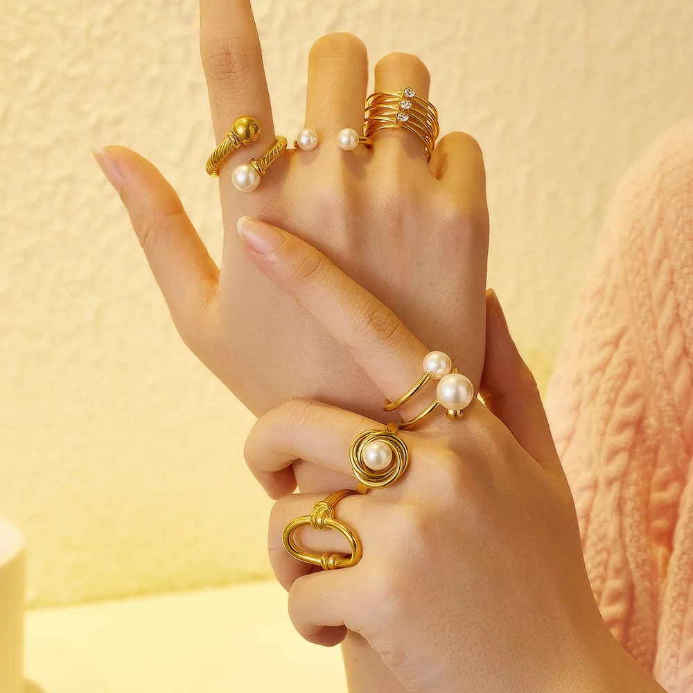 Hot Selling PVD 18K Gold Plated Ring Rhinestone Pearl Ring Stainless Steel Rings For Women
Hot Selling PVD 18K Gold Plated Ring Rhinestone Pearl Ring Stainless Steel Rings For Women