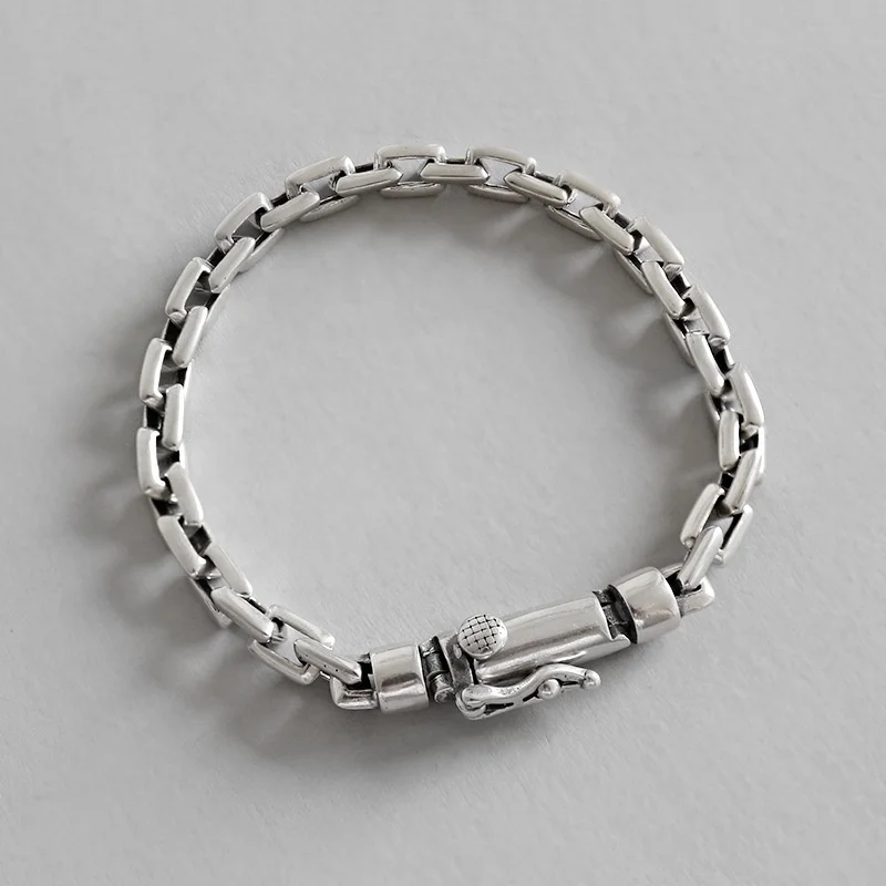 100% 925 Sterling Silver Bracelet Personality Retro Distressed Cross Chain Chain Bracelet Men and Women Silver Jewelry
100% 925 Sterling Silver Bracelet Personality Retro Distressed Cross Chain Chain Bracelet Men and Women Silver Jewelry