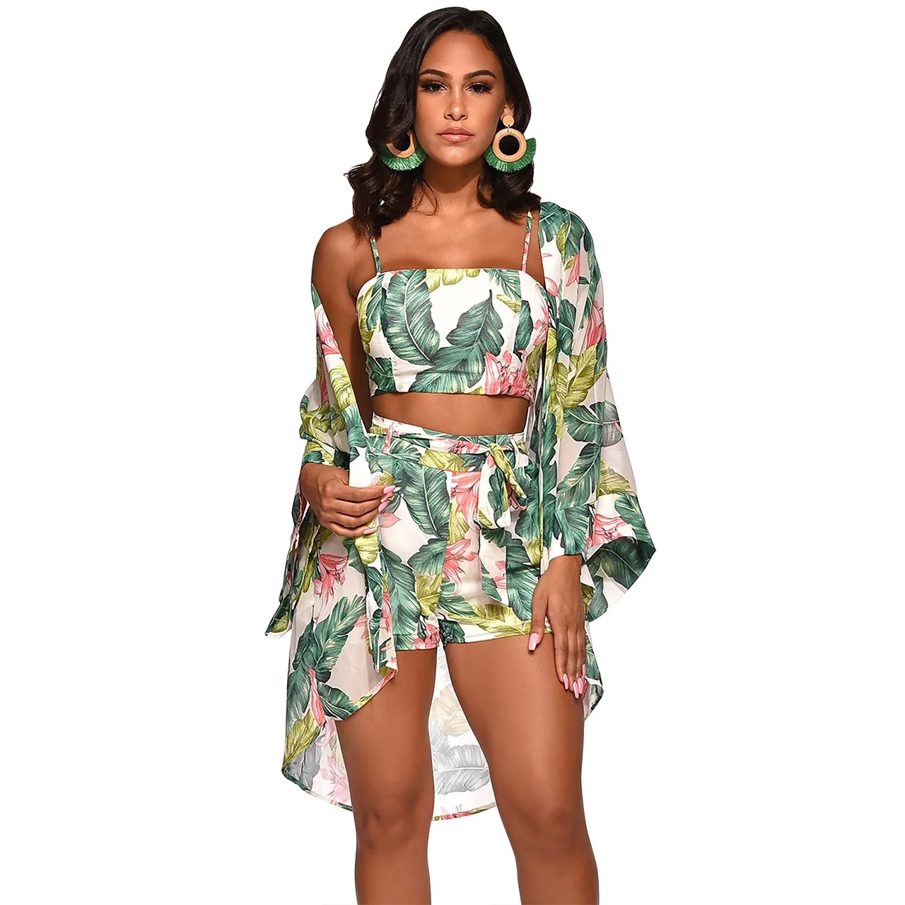 summer new female hot style condole belt vest ladies printing chiffon fashion printing three-piece sets wholesale womens suit
summer new female hot style condole belt vest ladies printing chiffon fashion printing three-piece sets wholesale womens suit