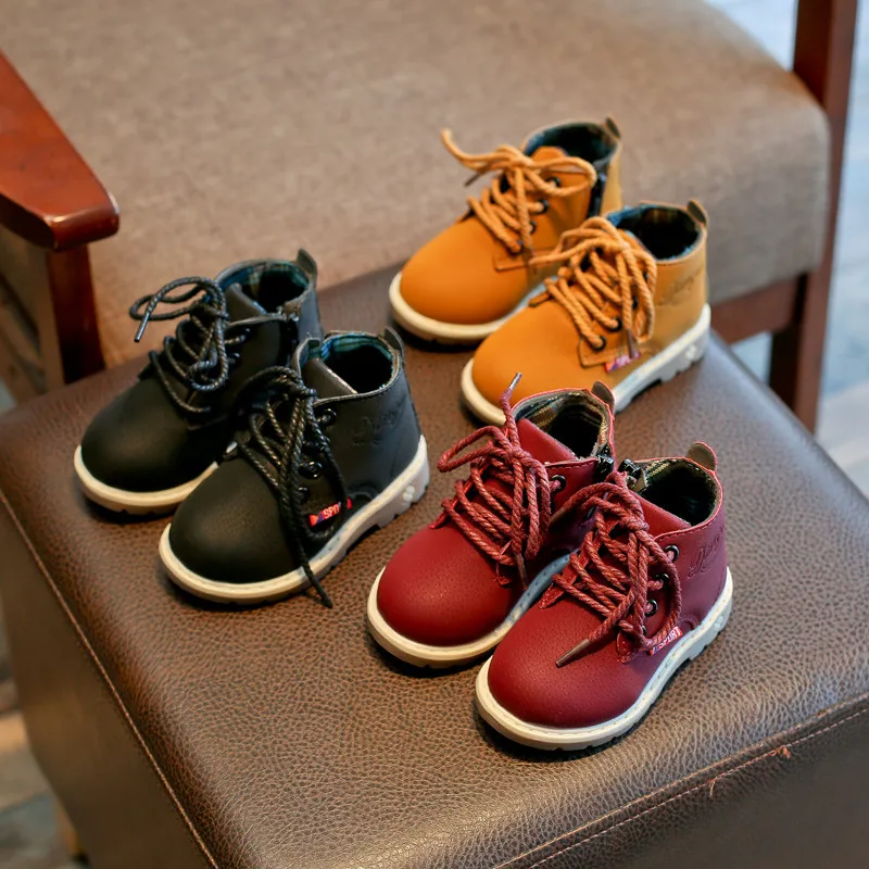 wholesale Fashion Martin Boots Autumn Winter Kids Outdoor Casual Warm Shoes Soft bottom Non-slip Solid Color Children Boots, Yellow red black
wholesale Fashion Martin Boots Autumn Winter Kids Outdoor Casual Warm Shoes Soft bottom Non-slip Solid Color Children Boots, Yellow red black