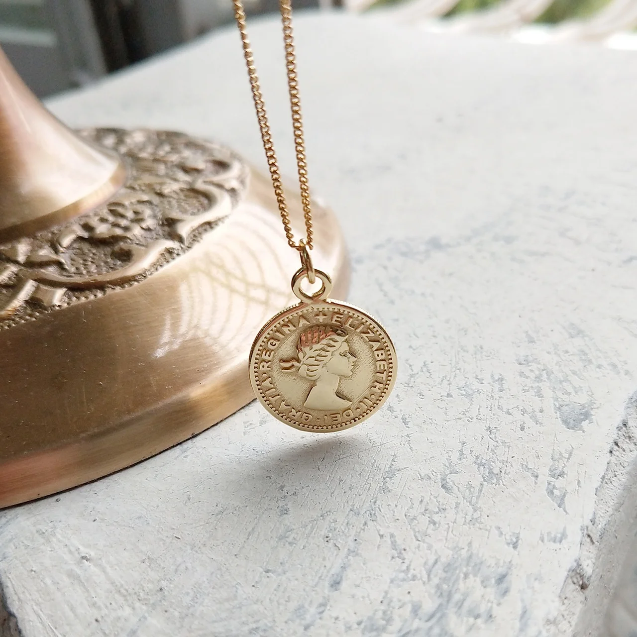 New Products Round Coin Pendant Necklace 925 Sterling Silver 18K Gold Plated Figure Coin Pendant Necklace for Women
New Products Round Coin Pendant Necklace 925 Sterling Silver 18K Gold Plated Figure Coin Pendant Necklace for Women