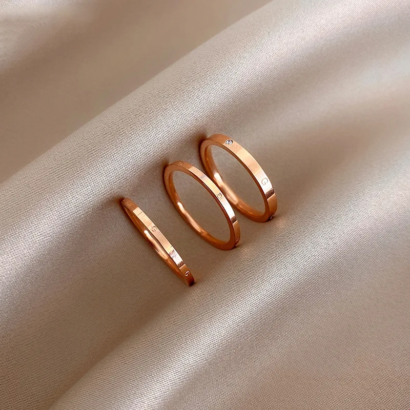 18k Gold Plated Stainless Steel Rings Simple Multiple Size Polished Finger Band Ring
18k Gold Plated Stainless Steel Rings Simple Multiple Size Polished Finger Band Ring